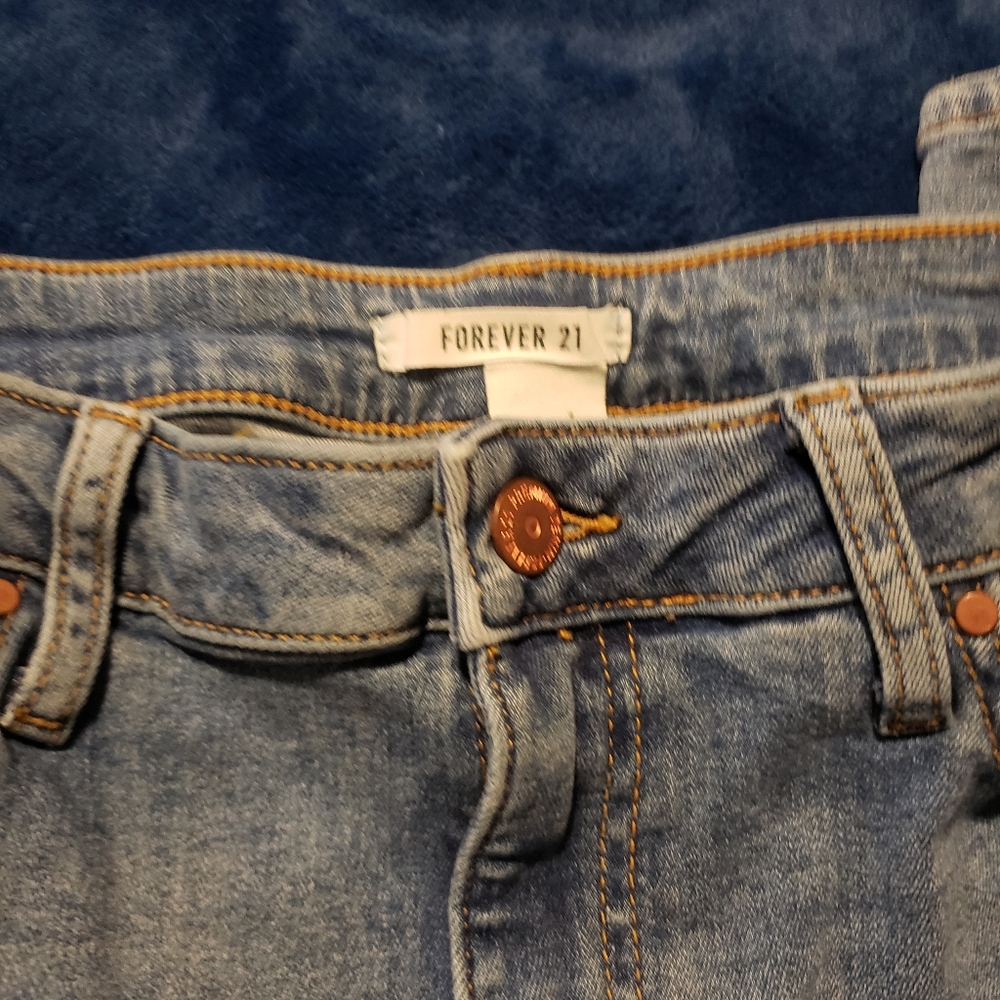 Forever 21 distressed skinny jeans